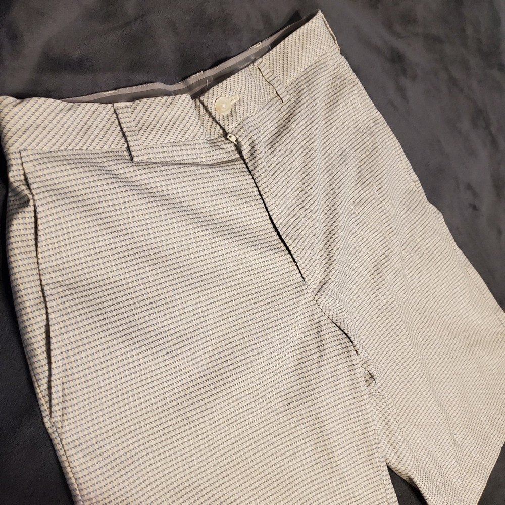 Walter Hagen Performance 11 Flat Front Golf Gray Blue Cream Pattern Shorts SZ:30